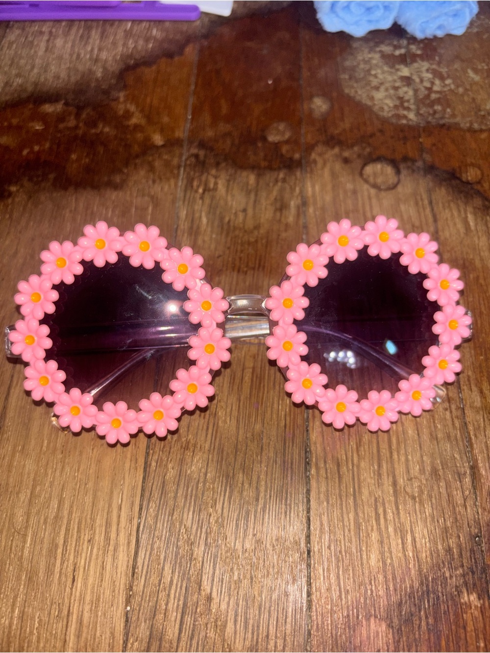 Pink and Daisy Round Sunglasses